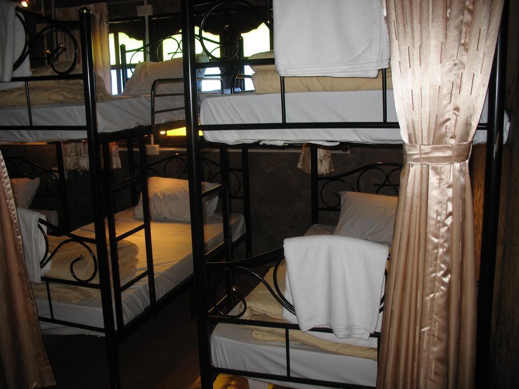 Gotum Hostel 1 Phuket Zewnętrze zdjęcie