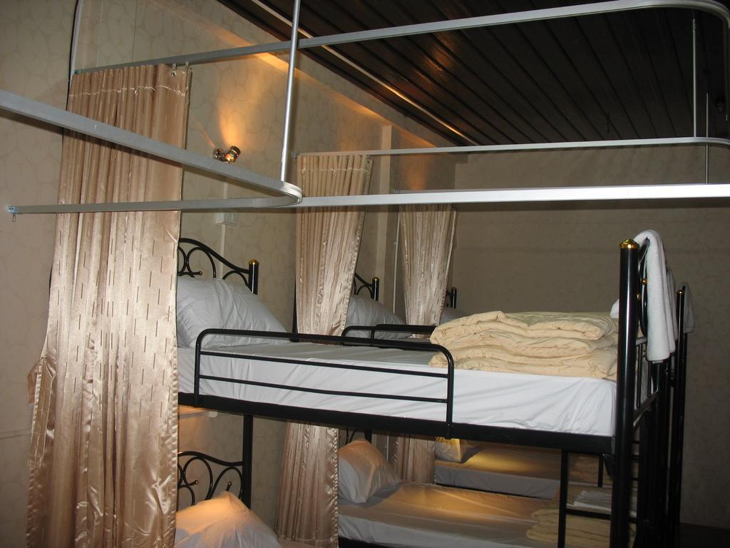 Gotum Hostel 1 Phuket Zewnętrze zdjęcie