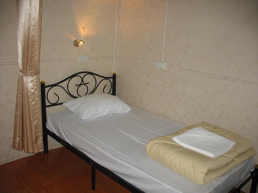 Gotum Hostel 1 Phuket Zewnętrze zdjęcie