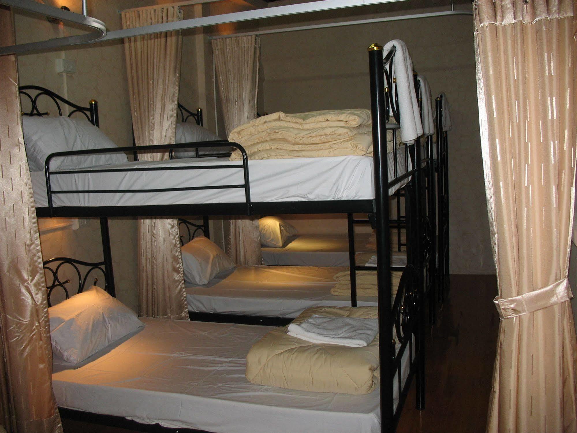 Gotum Hostel 1 Phuket Zewnętrze zdjęcie